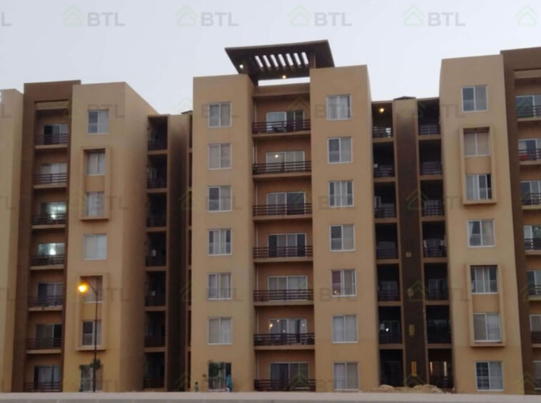 4 bed apartment for rent in bahria town karachi
