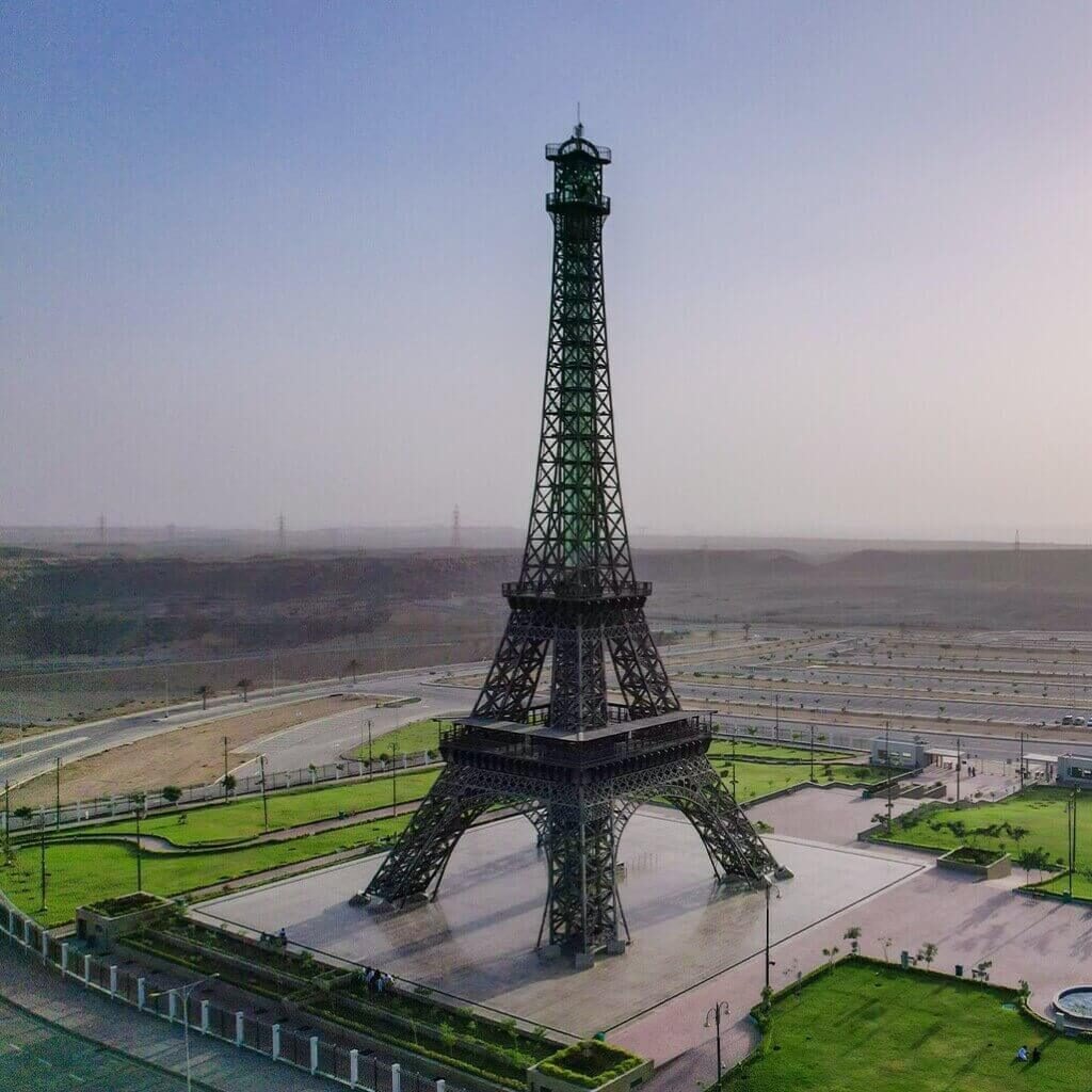 Eiffel tower bahria town karachi