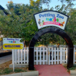 childeren Petting Zoo in Danzoo